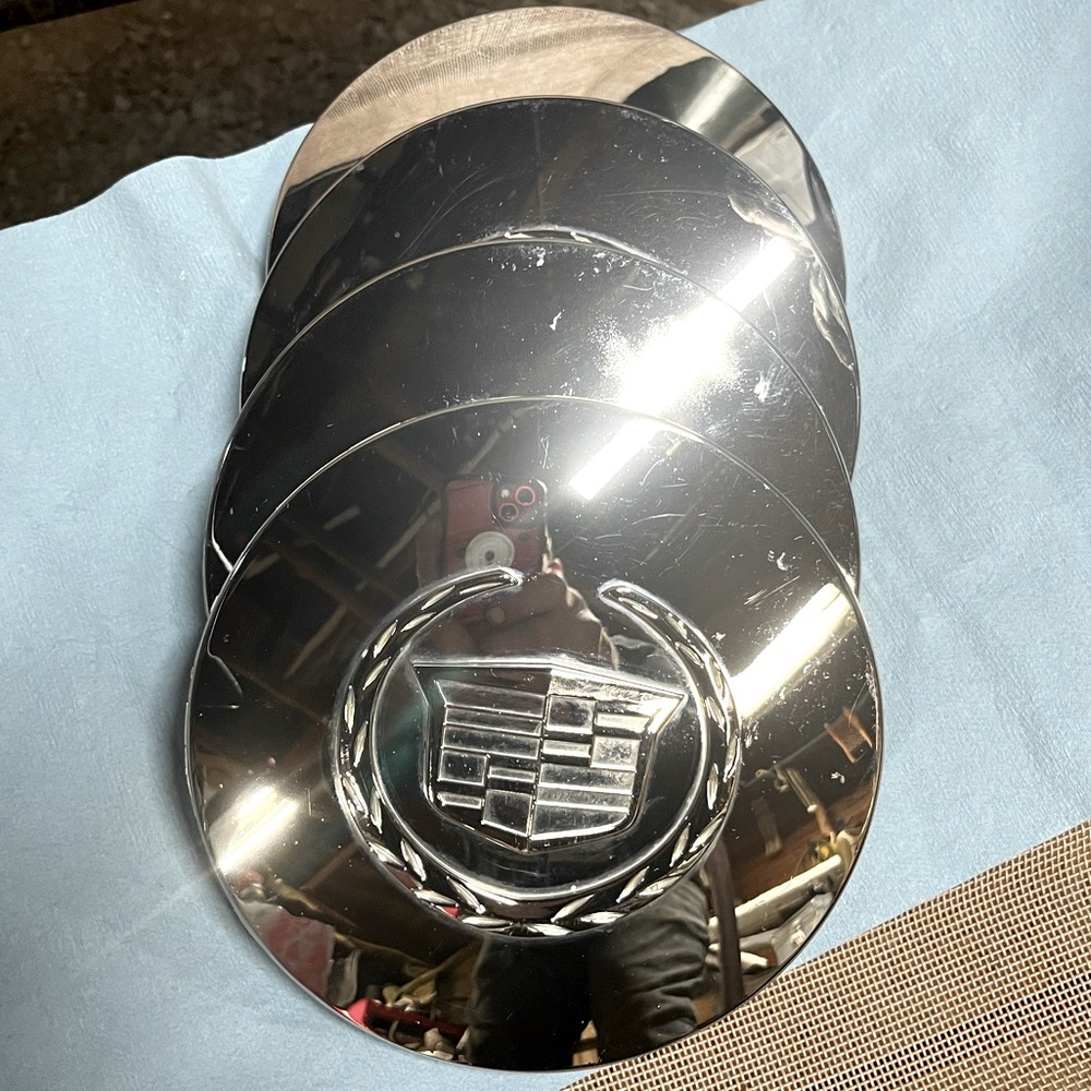 Cadillac center caps